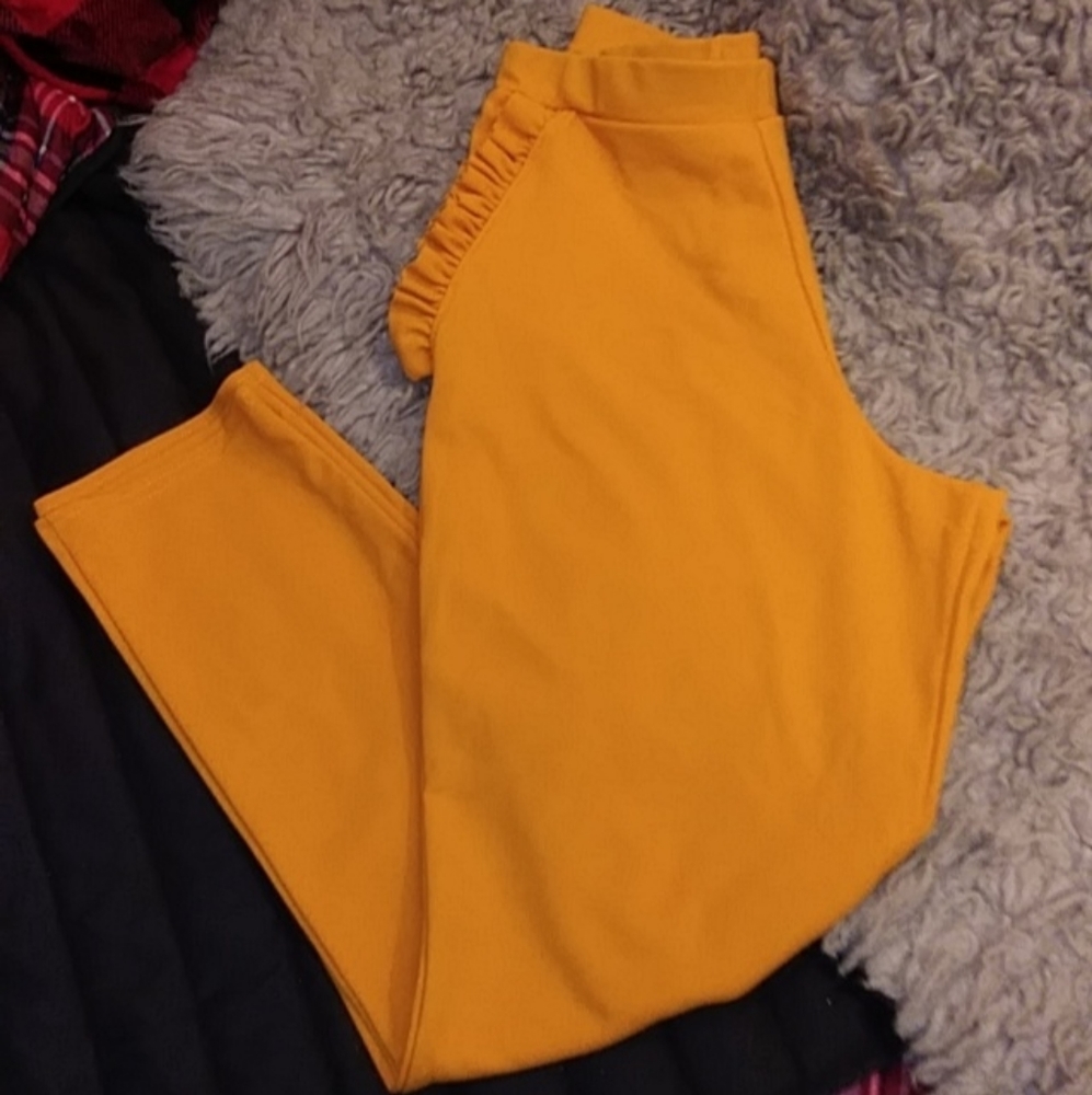 Cute Missguided Ruffled Side Ankle Pants